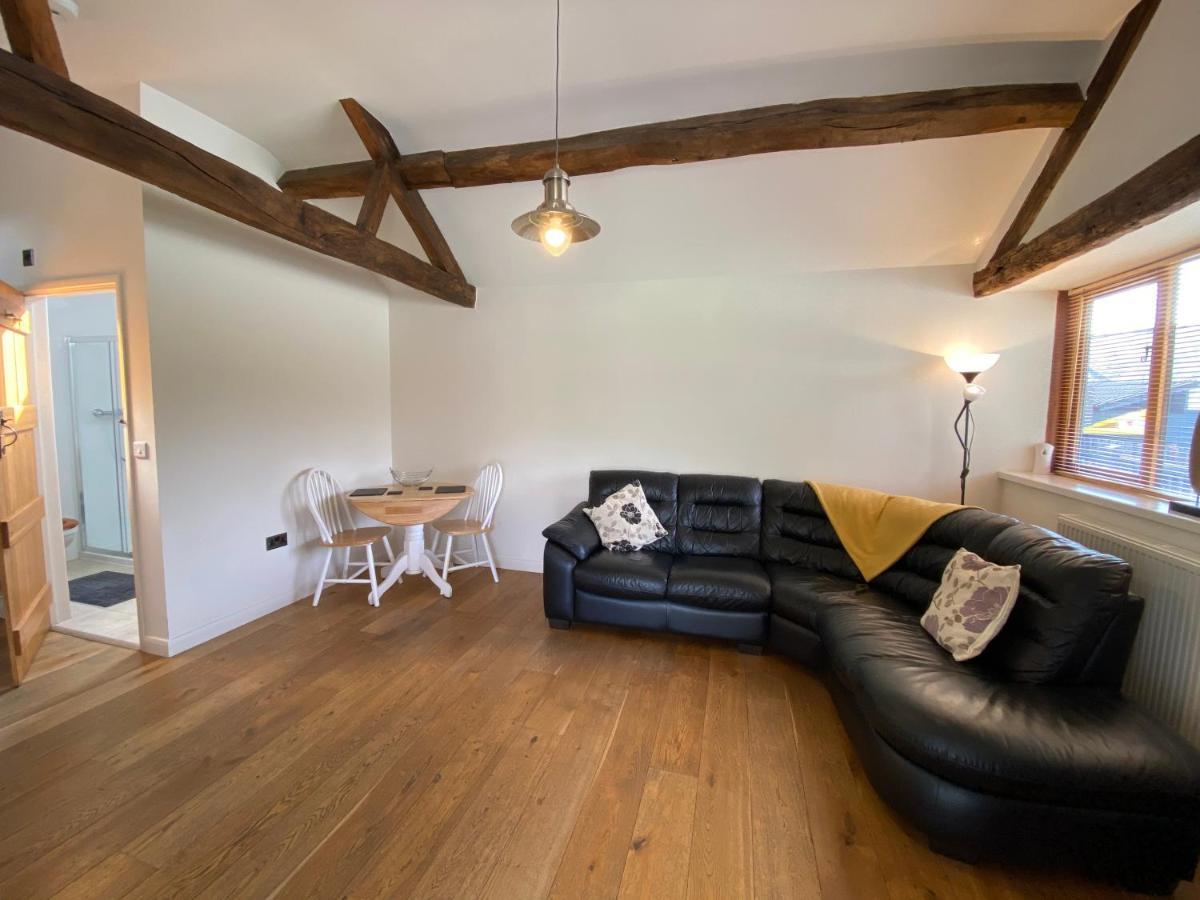 Smithy Cottage Berriew 外观 照片